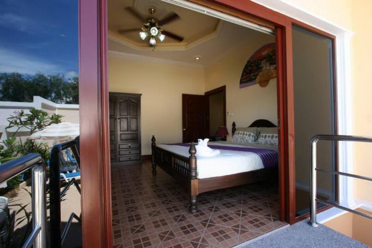 Majestic Villas Phuket Rawai Exterior photo