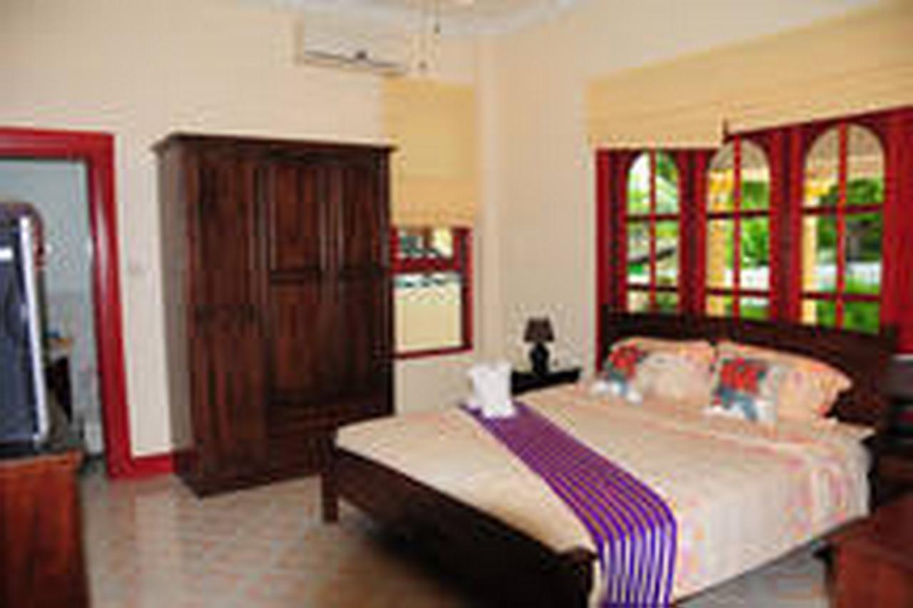 Majestic Villas Phuket Rawai Exterior photo