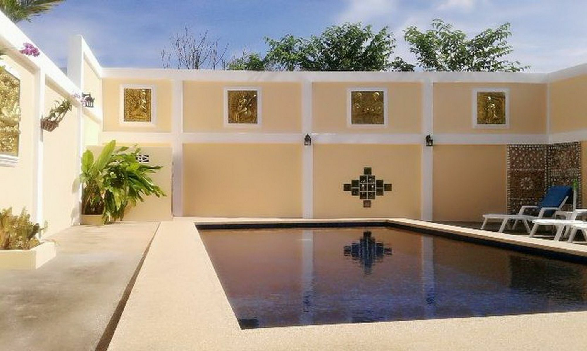 Majestic Villas Phuket Rawai Exterior photo